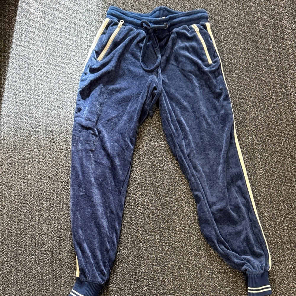 Faherty Navy Blue Joggers with Cream Accents